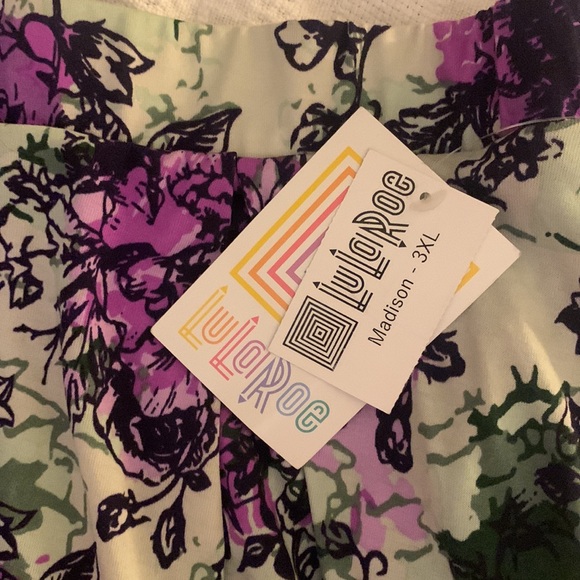 NEW LuLaRoe Madison skirt - Picture 4 of 6